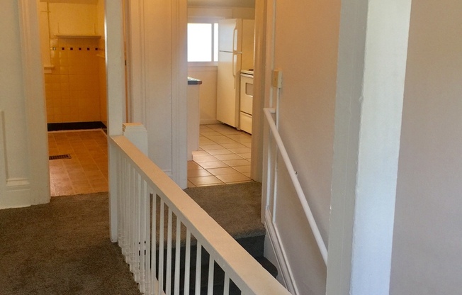 3 beds, 1 bath, $1,425, Unit 3