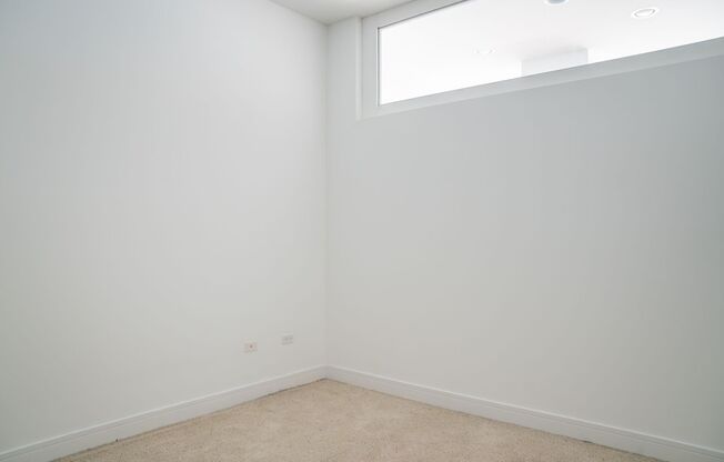 2 beds, 2 baths, 1,000 sqft, $2,225, Unit 4730-403