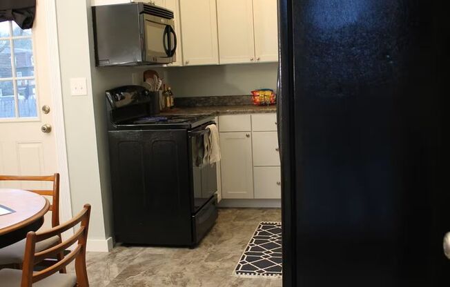 1 bed, 1 bath, $1,250