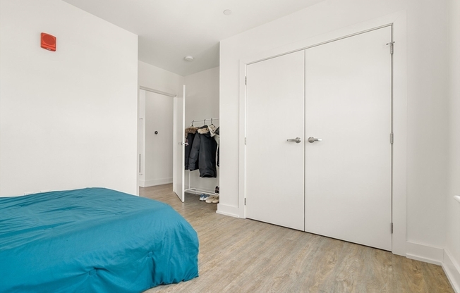 2 beds, 2 baths, 916 sqft, $3,900, Unit P3