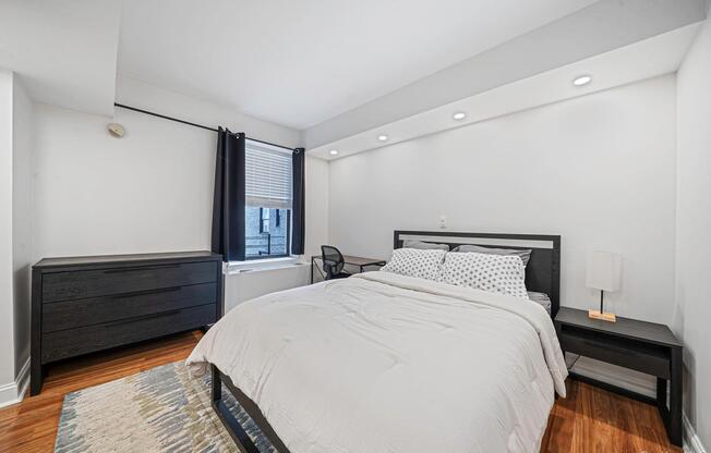 1 bed, 1 bath, 440 sqft, $4,200, Unit 1412
