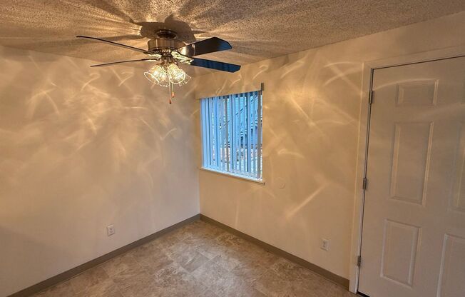 1 bed, 1 bath, 660 sqft, $1,195, Unit 323