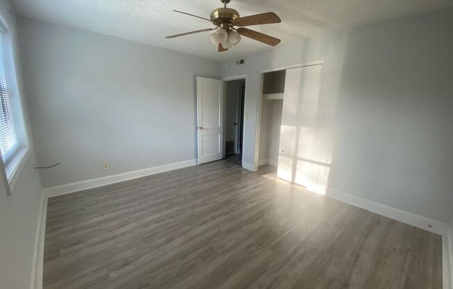 2 beds, 1 bath, $1,050, Unit #120