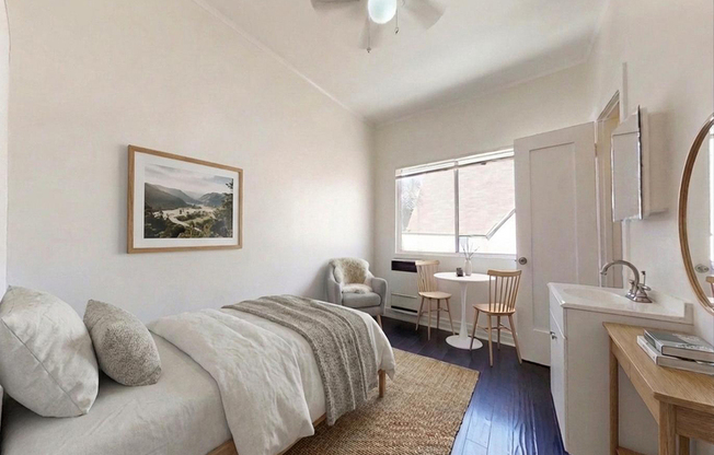 647 W. 18th Street - 109