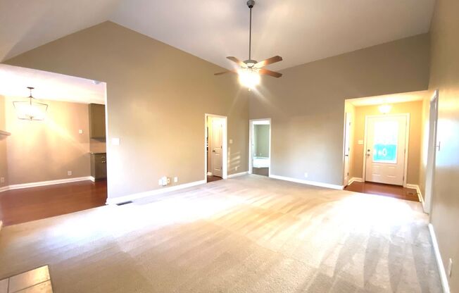 3 beds, 2 baths, $1,895, Unit # JO CT