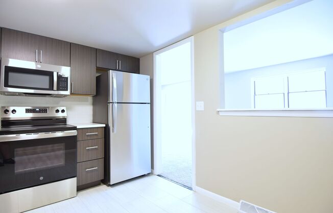 2 beds, 2 baths, 1,200 sqft, $2,225, Unit 3212-1