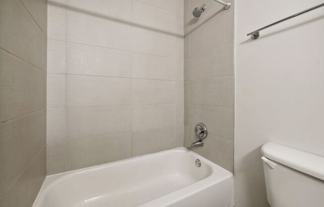 1 bed, 1 bath, 577 sqft, $1,850, Unit 403