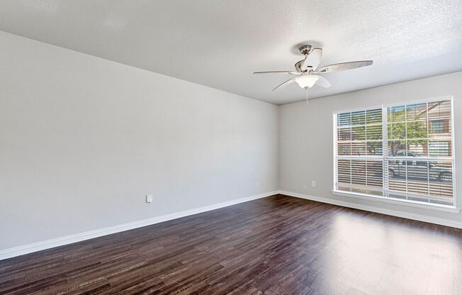 3 beds, 2 baths, 1,110 sqft, $1,495, Unit T350-101