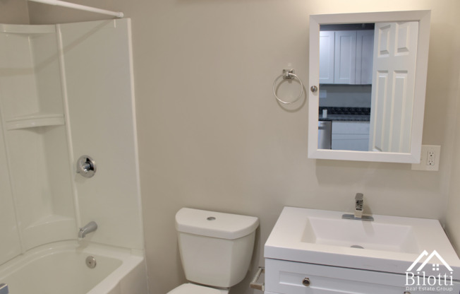 1 bed, 1 bath, 700 sqft, $1,550, Unit A-13