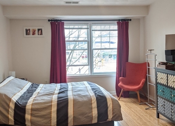 2 beds, 2 baths, 1,157 sqft, $3,150, Unit 201