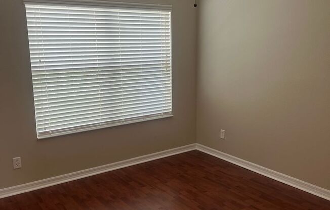 8409 Leeland Archer Blvd, Quaint 2/2.5 town home