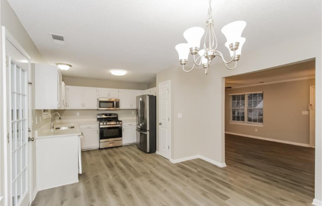 2203 SERENITY DR