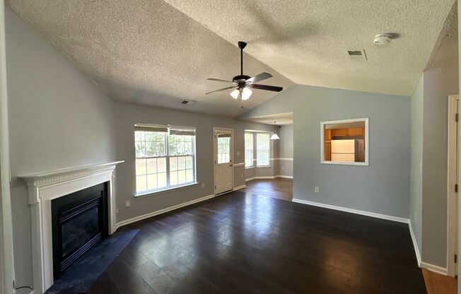 3025 LONGSPUR DR