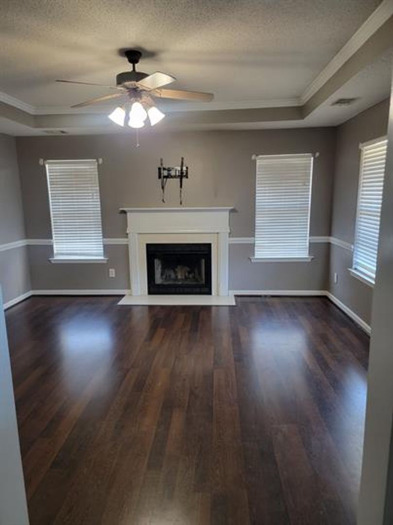 Modern Oasis with All the Amenities – Your New Home Awaits!