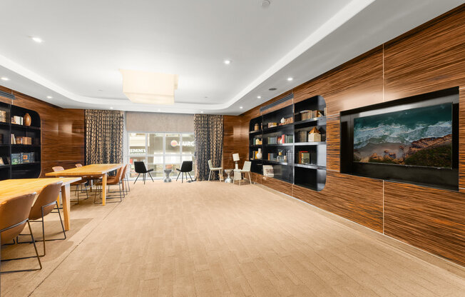 Studio, 1 bath, 726 sqft, $4,600, Unit 415