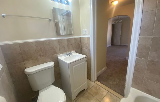 1 bed, 1 bath, $995, Unit 2753B