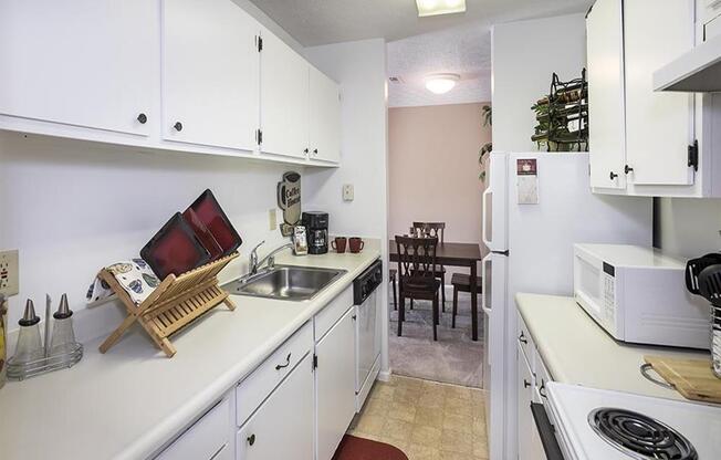 Shadow Hill Apartment Model