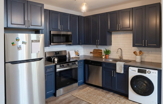 2 beds, 2 baths, 755 sqft, $1,195, Unit 03B