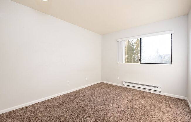 1 bed, 1 bath, 570 sqft, $1,675, Unit 1-201