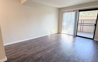 2 beds, 1 bath, 861 sqft, $1,750, Unit 25