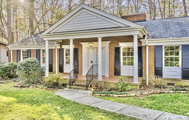 4909 BROOKHAVEN DR