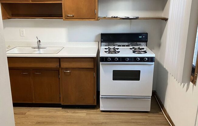 2 beds, 1 bath, 875 sqft, $1,349, Unit 2700h-204