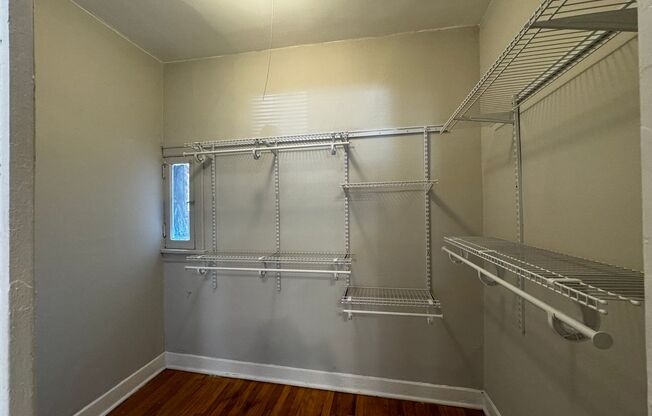 2 beds, 1 bath, $1,900, Unit 1507 #1