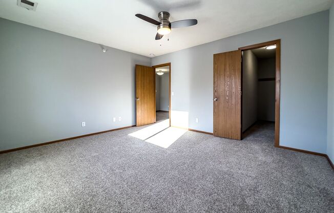 1 bed, 1 bath, 843 sqft, $1,181, Unit 05-203