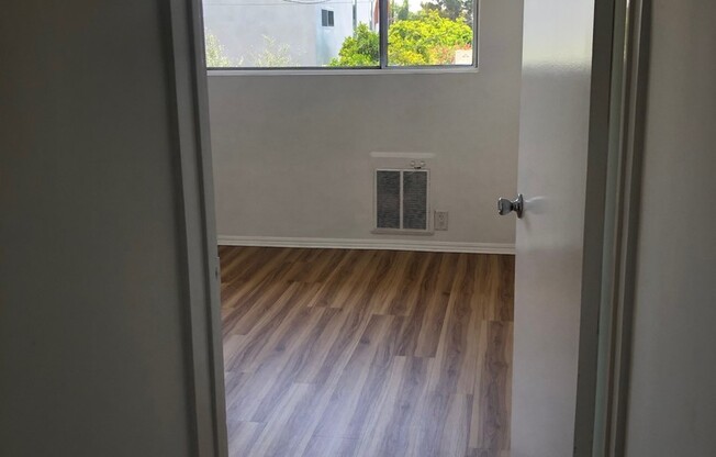 1 bed, 1 bath, $2,395, Unit 16