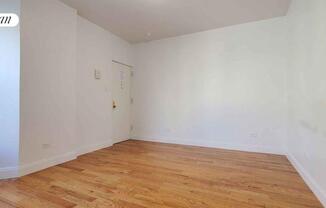 3 beds, 1 bath, $2,999, Unit 25