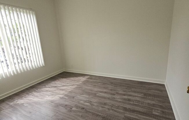 SPECIAL OFFER- 1 MONTH FREE ON APPROVED CREDIT.