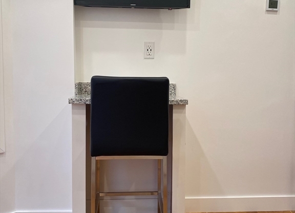 Studio, 1 bath, $1,550, Unit 3