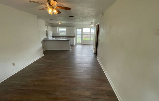 Charming 3-Bedroom Home with 1 Bath and 1-Car Garage in the Heart of Dunedin!