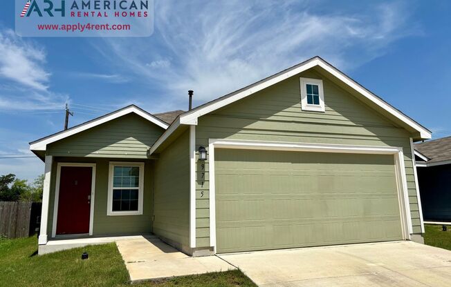 BEAUTIFUL 4BR/2BA - 1627 SF - WATERWHEEL!