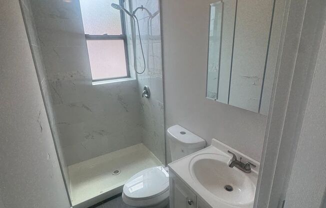 1328 W. 18th Pl