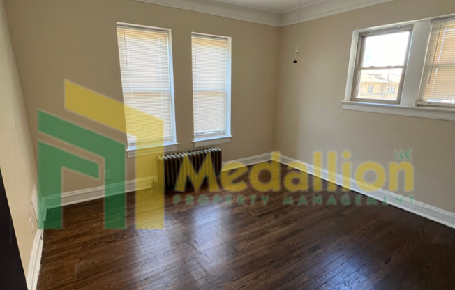 2 beds, 1 bath, $1,300, Unit 8058-1