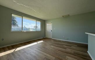 2 beds, 1 bath, $2,000