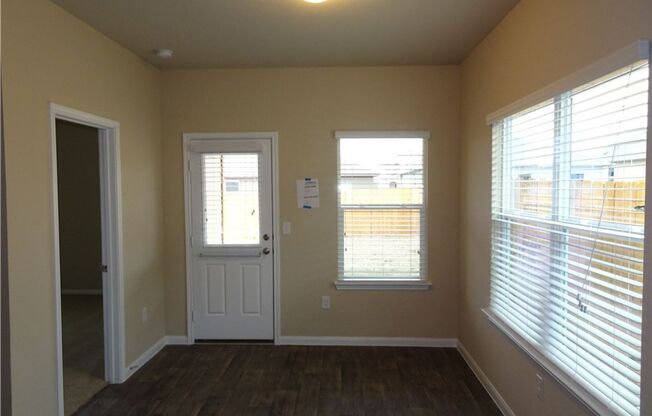 3 beds, 2 baths, $1,750