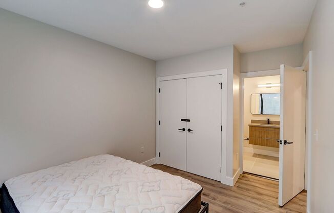 1 bed, 1 bath, 120 sqft, $1,225