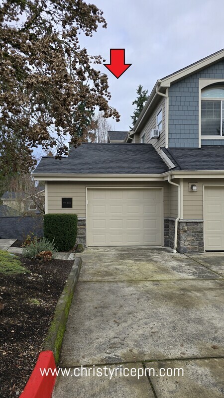 4315 ISSAQUAH PINE LK RD SE