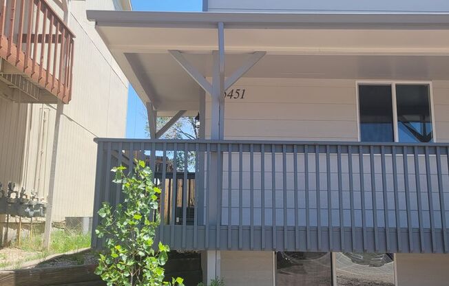 2 beds, 1 bath, $1,649