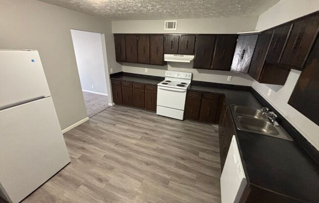 2 beds, 1 bath, 815 sqft, $897, Unit 2111-5M
