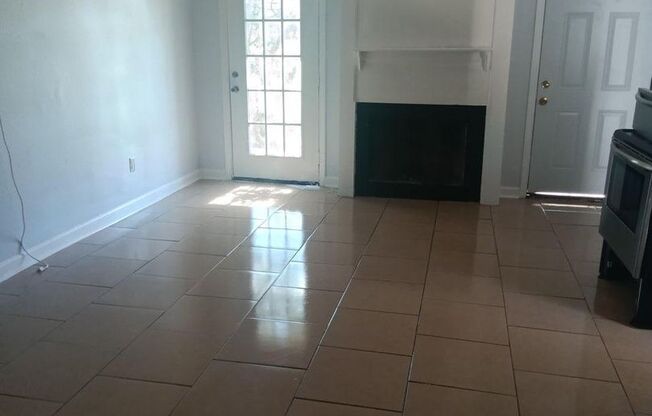 13865/13867 Old Hammond Hwy