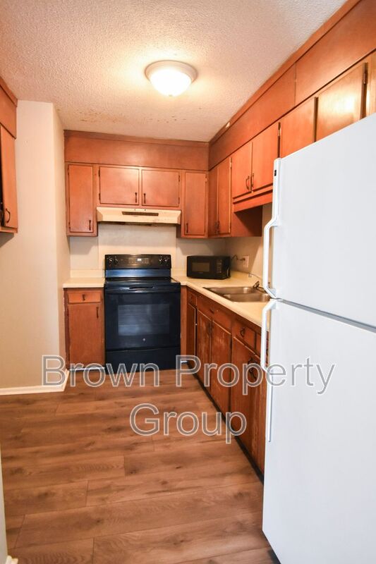 2456 B BRAGG BLVD