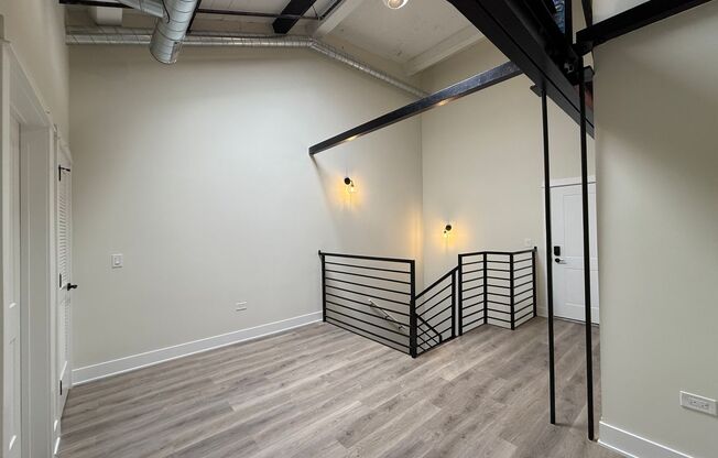 1 bed, 1.5 baths, 689 sqft, $2,400, Unit 207