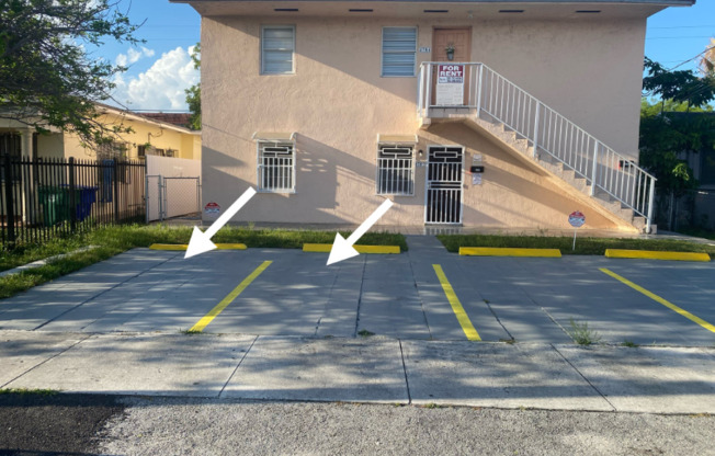 4782 NW FLAGLER TER