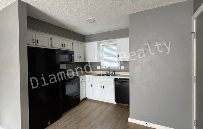 1505 W Rainey Duplex