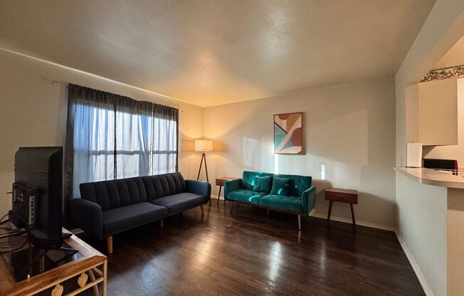 1 bed, 1 bath, 550 sqft, $1,100, Unit 21