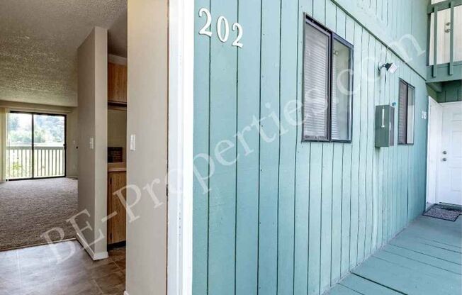 Cozy 1 Bedroom in the By The Green Community.
