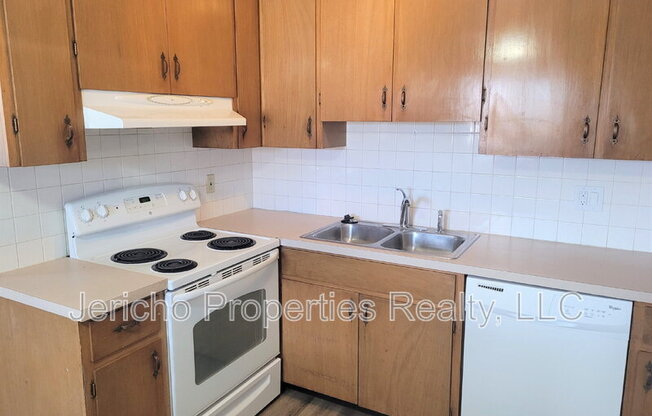 7300 W 20 AVE
